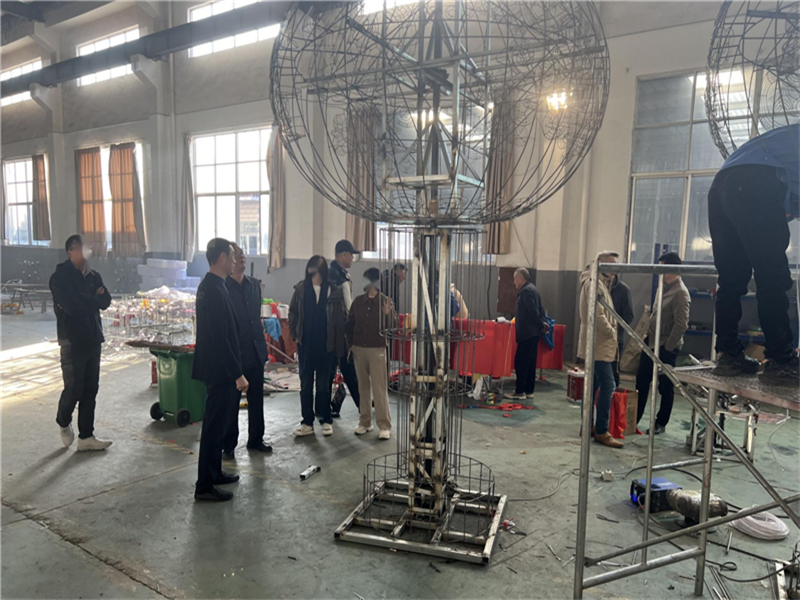 省廳領(lǐng)導(dǎo)蒞臨工廠，共賞彩燈文化魅力